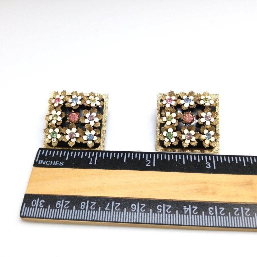 Vintage Flower Enamel Rhinestone Clip-on Earrings, 1950s, 1 1/8 Inches - Picture 7 of 7